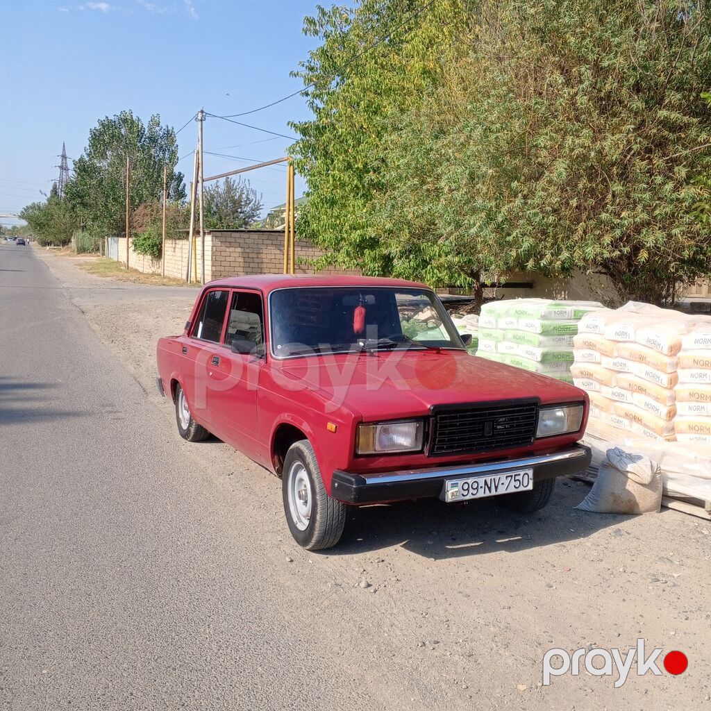 VAZ 2107 (Lada Riva) – qırmızı sedən - Kuzov: 4 qapılı sedan, klassik — Avtomobillər, Bakı (3)