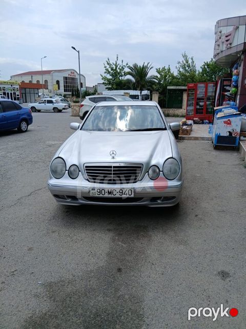 Mercedes E 220, 2.2 L, 2000 il, 563 500 km — Bakı