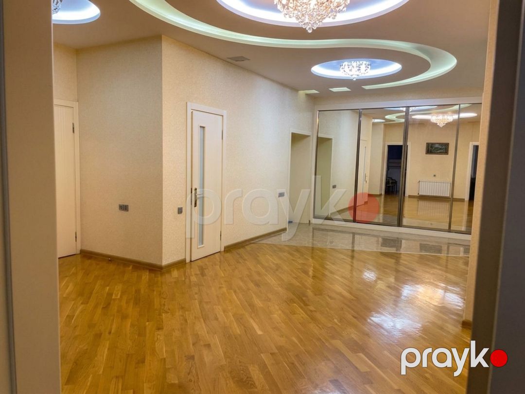 Satılır 4 otaqlı yeni tikili 240 m² — Mənzil, Bakı (8)