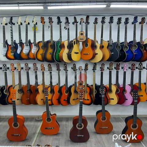 Gitaralar — Bakı