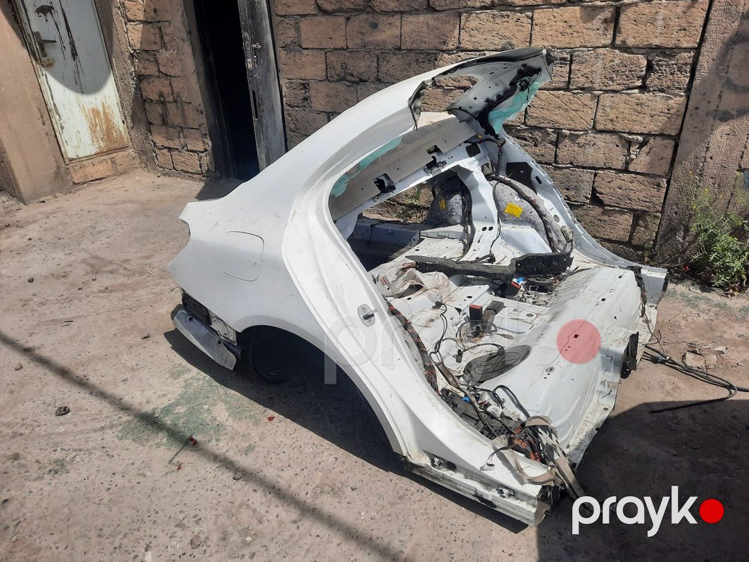 Mercedes C300 arxa qanadı — Ehtiyat hissələri və aksesuarlar, Sumqayıt (5)