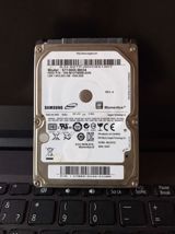 Samsung 1TB hard disk 2.5" Əla vəziyyətdə — İlkin