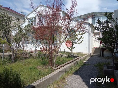 Satılır 6 otaqlı həyət evi/bağ evi 220 m² — Bakı