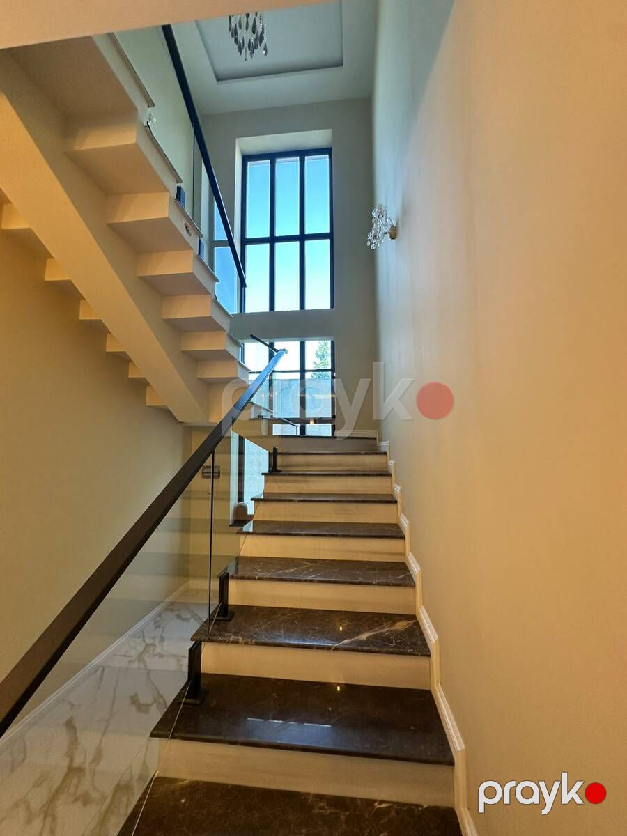 Satılır 4 otaqlı həyət evi/bağ evi 250 m² — Ev, villa, Bakı (6)