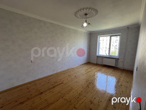 Satılır 3 otaqlı köhnə tikili 65 m² — Bakı