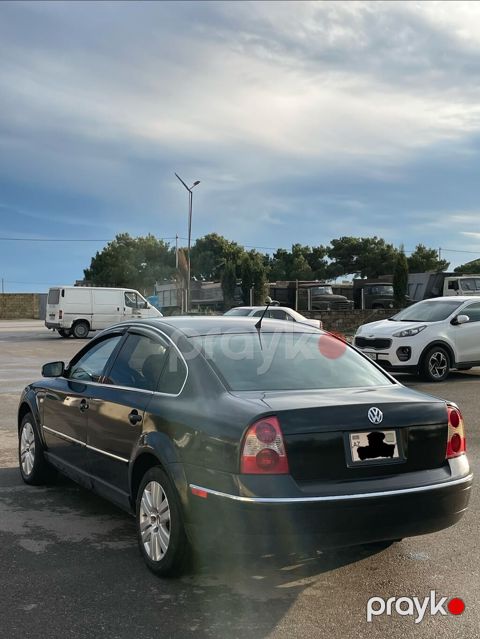 Volkswagen Passat sedan - Korpus: qara rəngli, 4 qapılı sedan, arxa — Bakı