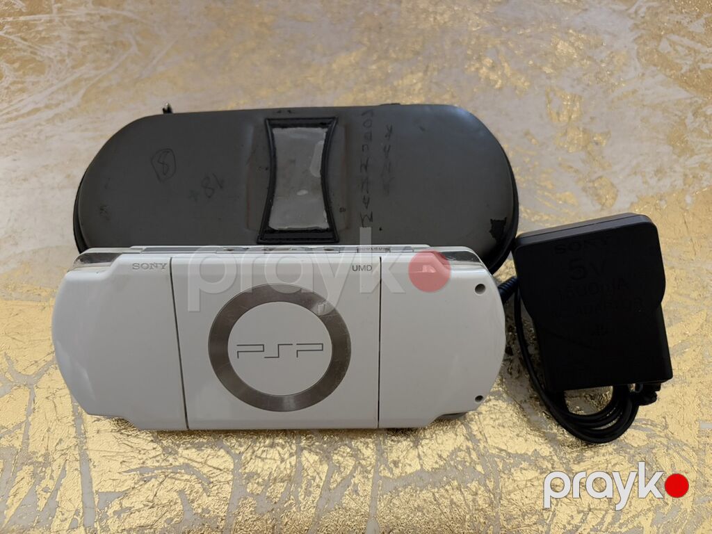 Sony PSP 2000 seriyası Yaxşı vəziyyətdədir heç bir problemi yoxdur — Portativ oyun konsoləri, Xırdalan (2)