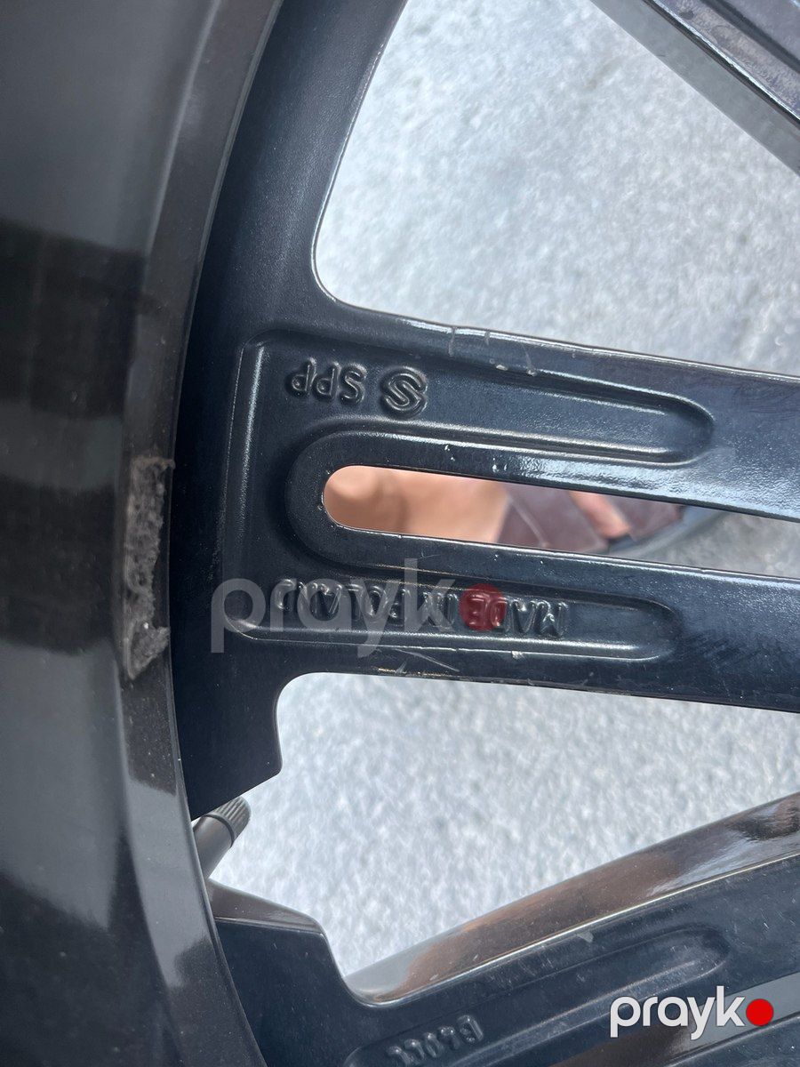 Land Rover təkərləri 285/40 R23 — Ehtiyat hissələri və aksesuarlar, Bakı (3)