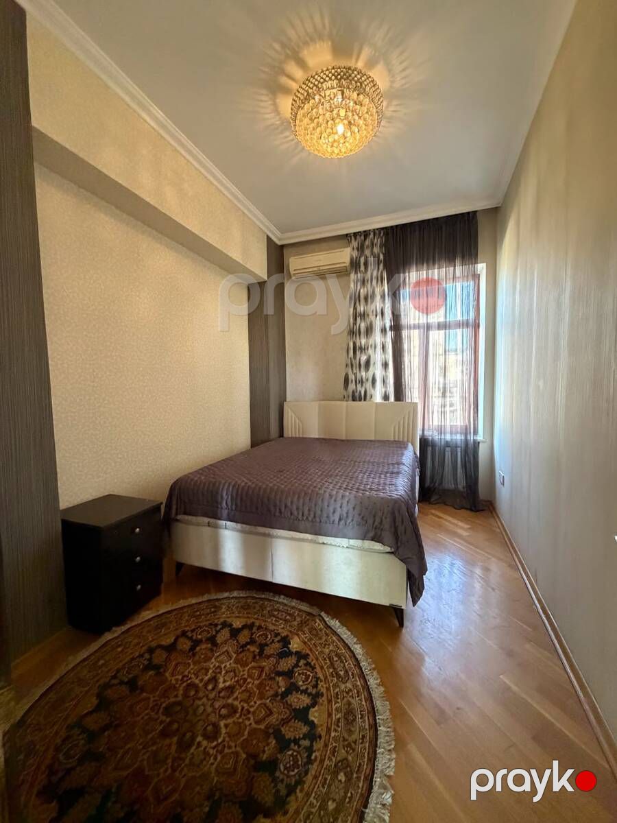 Satılır 4 otaqlı köhnə tikili 100 m² — Mənzil, Bakı (8)