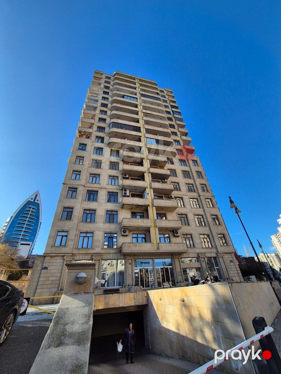 Satılır 4 otaqlı yeni tikili 200 m² — Mənzil, Bakı (3)