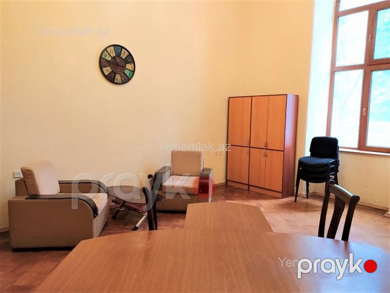 Satılır 4 otaqlı Bina evi menzil (Köhnə tikili), 180 m², Səbail rayonu — Mənzil, Bakı (9)