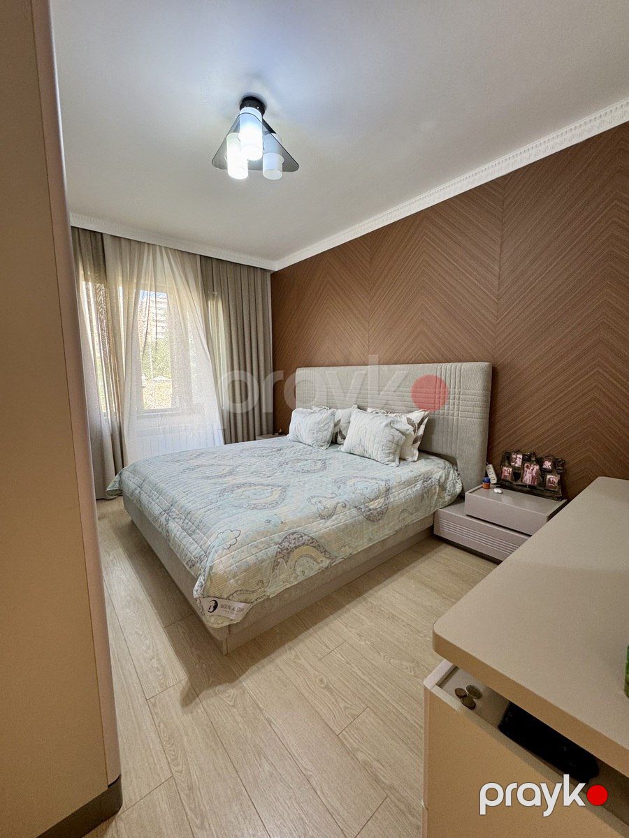 Satılır 4 otaqlı köhnə tikili 110 m² — Mənzil, Bakı (7)