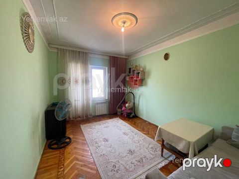Satılır 2 otaqlı Bina evi menzil (Köhnə tikili), 65 m², Xətai rayonu — Bakı