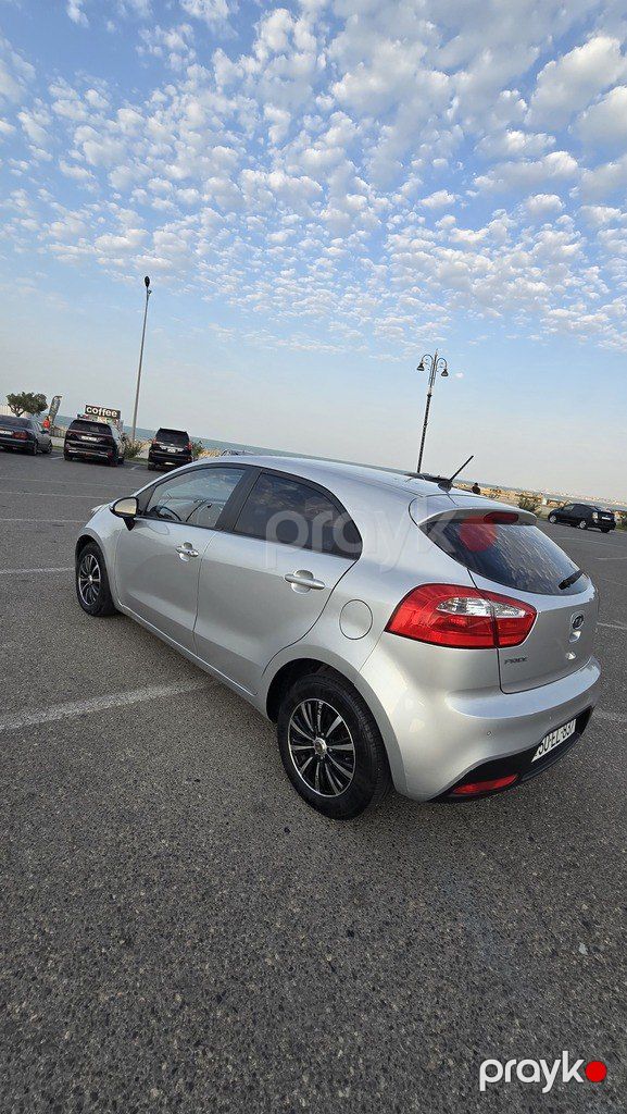 Kia Rio, 1.6 L, 2011 il, 90 000 km — Avtomobillər, Sumqayıt (8)