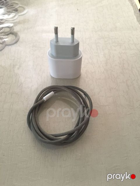 Adapter Apple, 20 Vt, Yeni — Digah