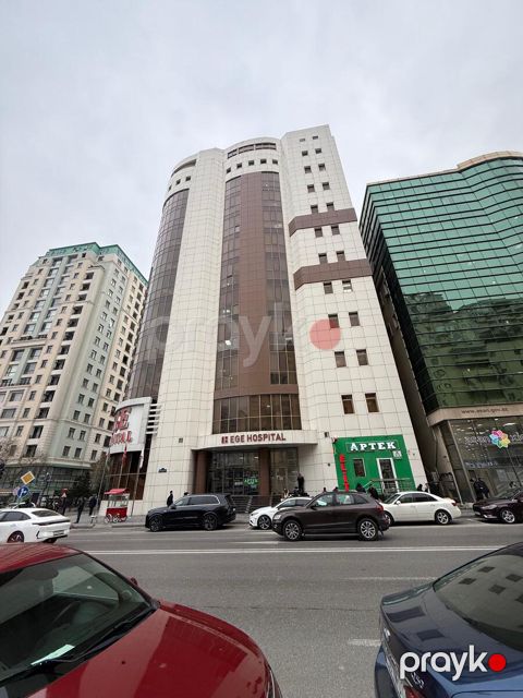 Satılır obyekt 235 m² — Bakı