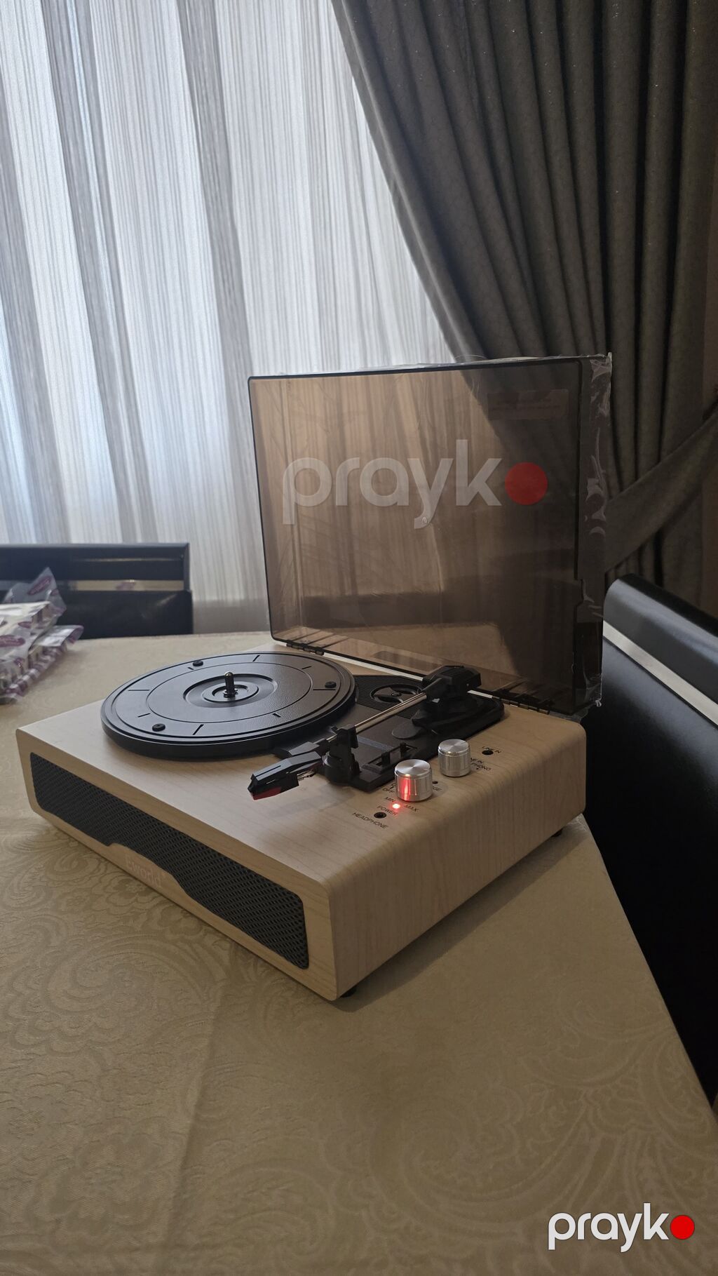 Eworld vinil pleyer – şık taxta korpuslu, qapaqlı, inteqrə olunmuş ön — Digər, Bakı (4)