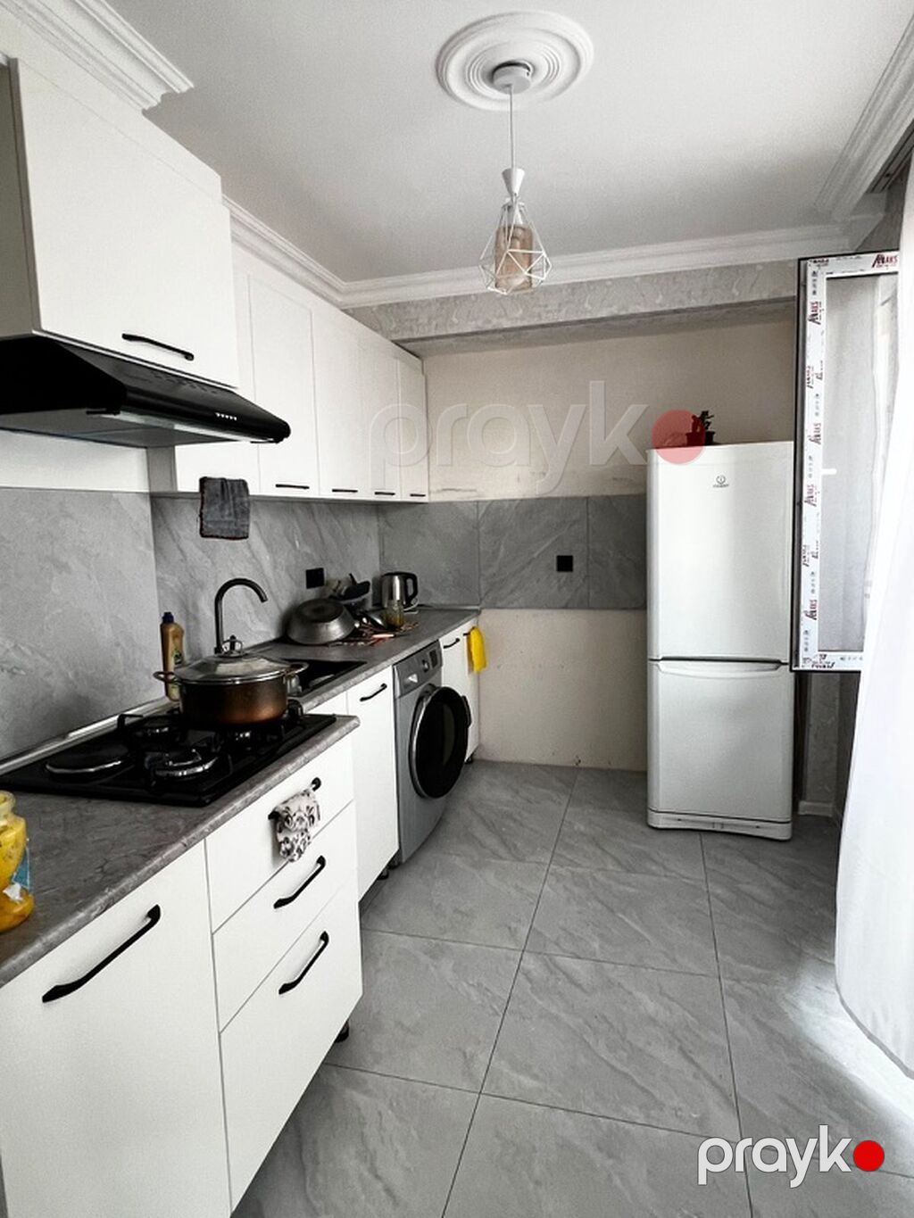 Otaq yoldaşı xanım axtarılır evdə 5 xanım qalır 5 otaqlı evdir — Mənzil, Bakı (2)