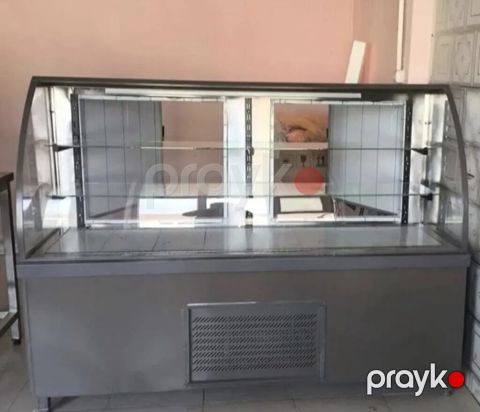Soyuduculu vitrin – mağaza, kafe, şirniyyat və ət məhsullarının — Lənkəran