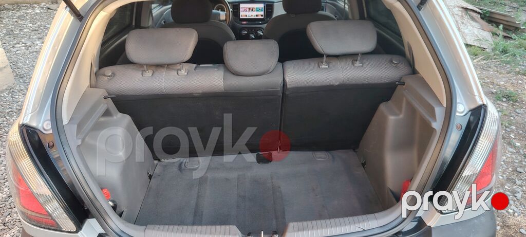 Kia Rio: 1.4 l Hetçbek — Avtomobillər, Quba (6)