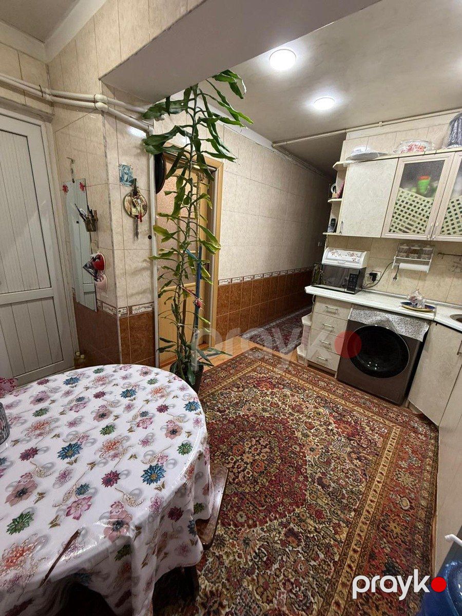 Satılır 2 otaqlı köhnə tikili 65 m² — Mənzil, Bakı (5)