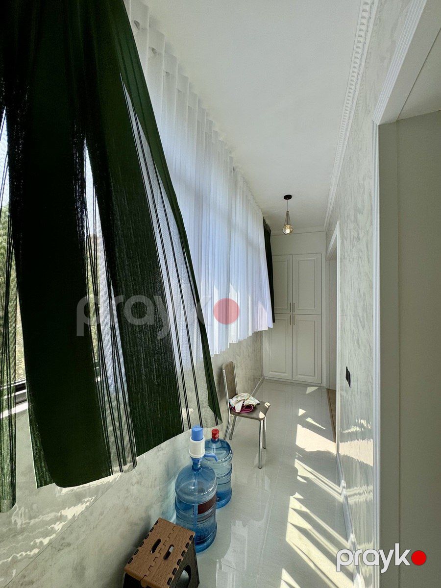 Satılır 4 otaqlı köhnə tikili 110 m² — Mənzil, Bakı (11)