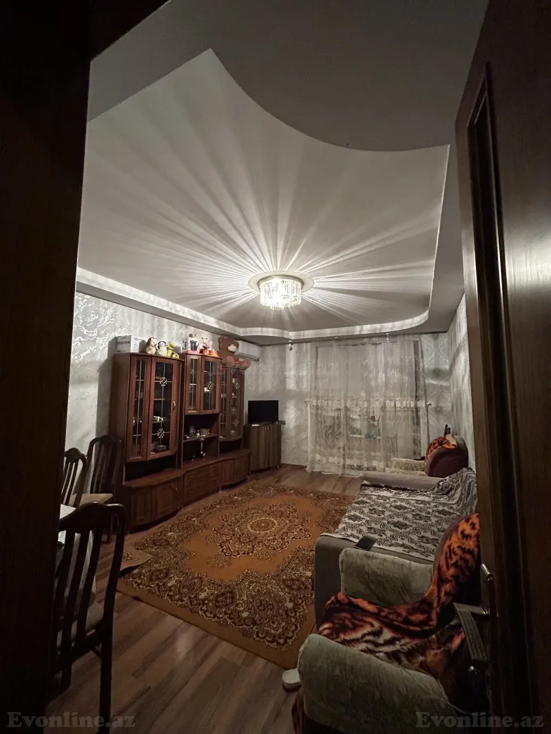 Kirayə verilir 2 otaqlı Mənzil Köhnə tikili 57 m² Bakı, Nizami r., Qara Qarayev m., Q.Qarayev pr — Bakı
