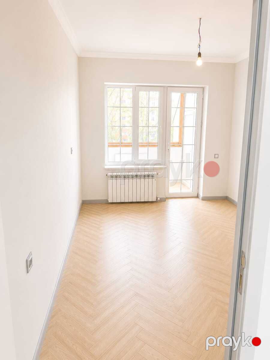 Satılır 2 otaqlı köhnə tikili 67 m² — Mənzil, Bakı (4)
