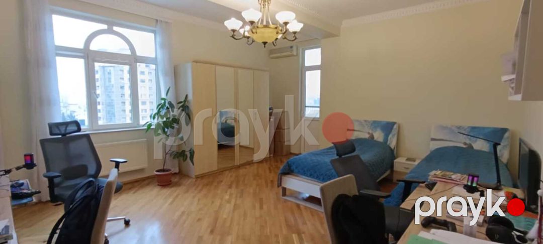 Satılır 4 otaqlı yeni tikili 200 m² — Mənzil, Bakı (10)
