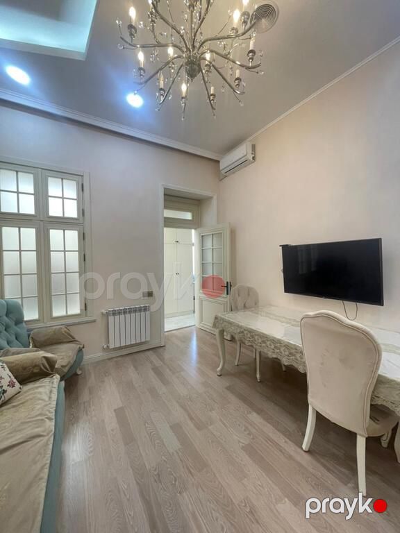 Satılır 4 otaqlı köhnə tikili 90 m² — Mənzil, Bakı (7)