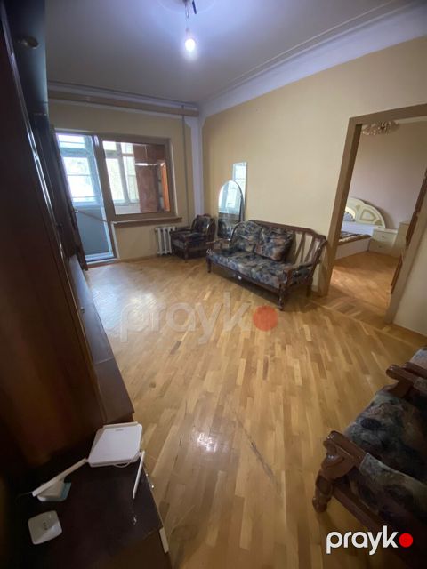 İcarəyə verilir 5 otaqlı köhnə tikili 120 m² — Bakı