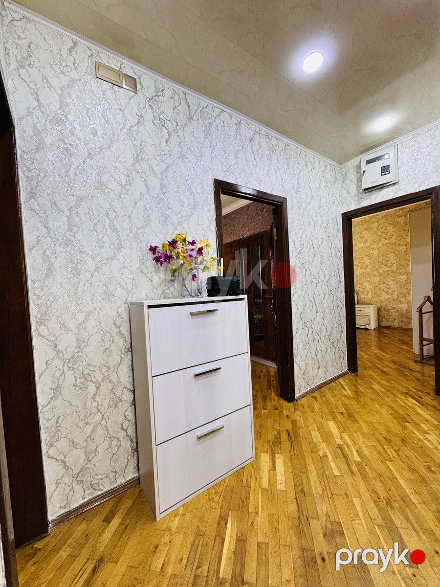 Satılır 4 otaqlı köhnə tikili 115 m² — Mənzil, Bakı (10)