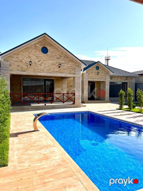 Satılır 4 otaqlı həyət evi/bağ evi 190 m² — Bakı
