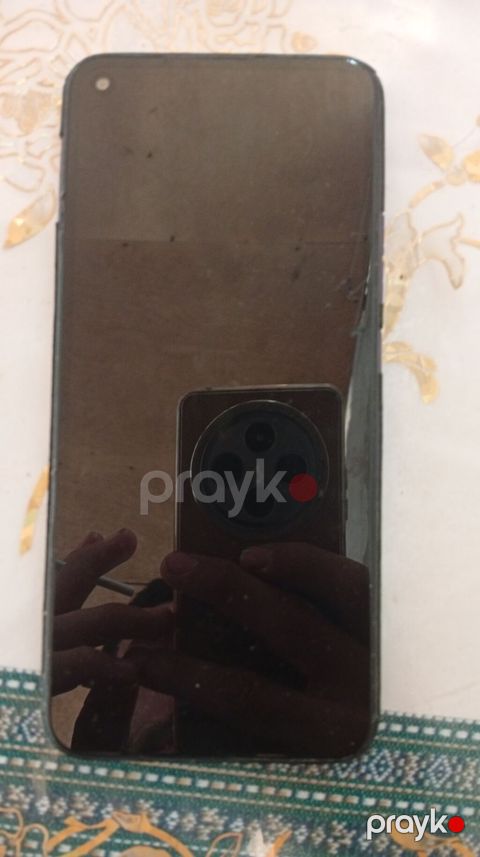Smartfon tecno kamon 15 64 yaddas 4 ram normal vəziyətdədi cəkilis — Masazır