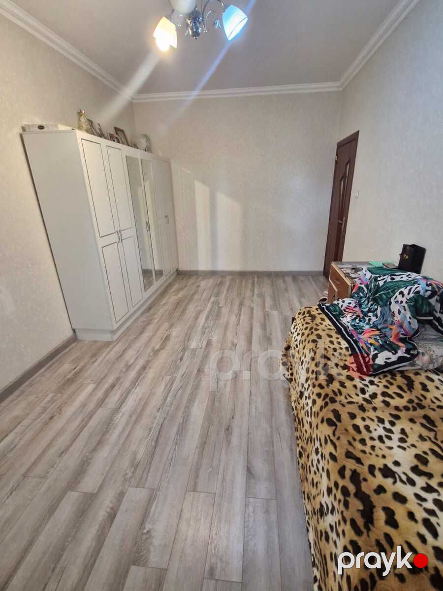 Satılır 4 otaqlı köhnə tikili 110 m² — Mənzil, Bakı (5)