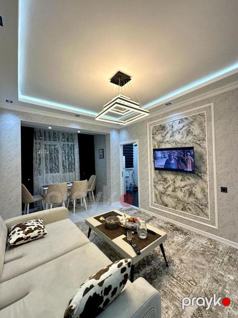 Satılır 2 otaqlı köhnə tikili 76.5 m² — Bakı