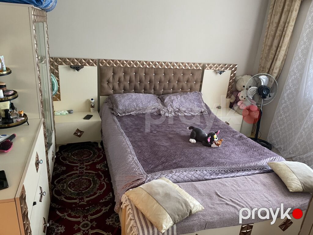 Bine savxozda 84 sayli baxca terefde 218 nomreli mektebe yaxin yerde 3 — Masalar və stullar, Digah (8)
