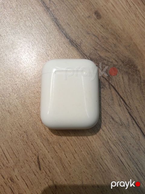 Apple AirPods (2-ci nəsil) — simsiz qulaqlıq və şarj qutusu — Bakı