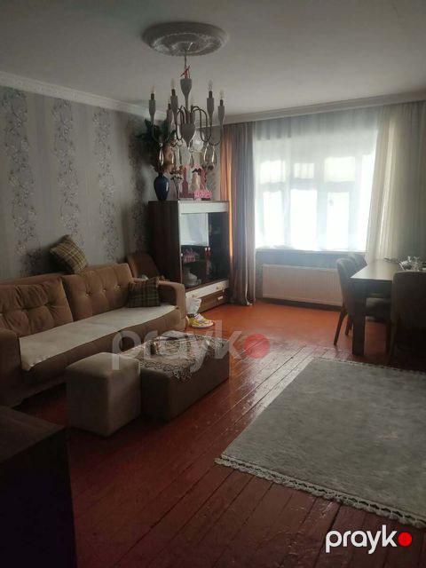 Satılır 2 otaqlı köhnə tikili 49 m² — Bakı