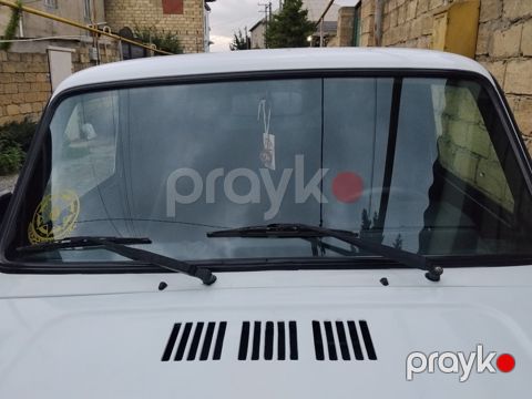 Lada (VAZ) Niva qabaq şüşəsi — Bakı