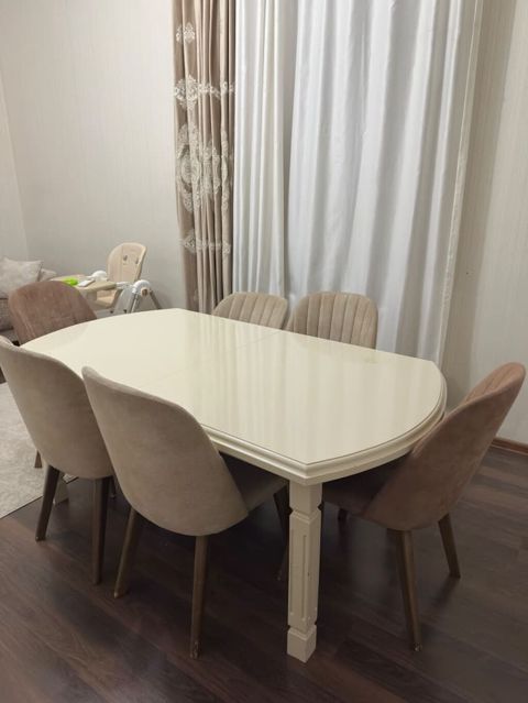 Masa dəsti satılır 350₼. 6 oturacaqlı.Real alıcıya endirim — Qobu