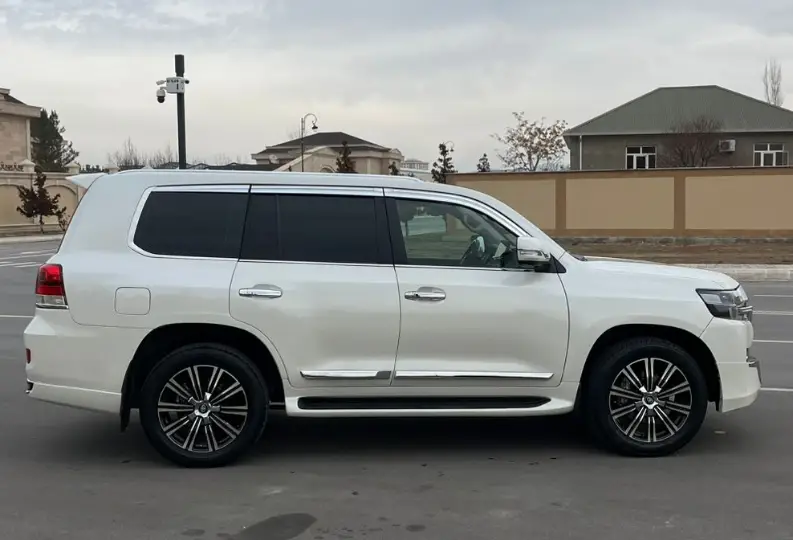 Toyota Land-Cruiser 2013 — gündəlik icarə — Minik avtomobili icarəsi, Naxçıvan (3)