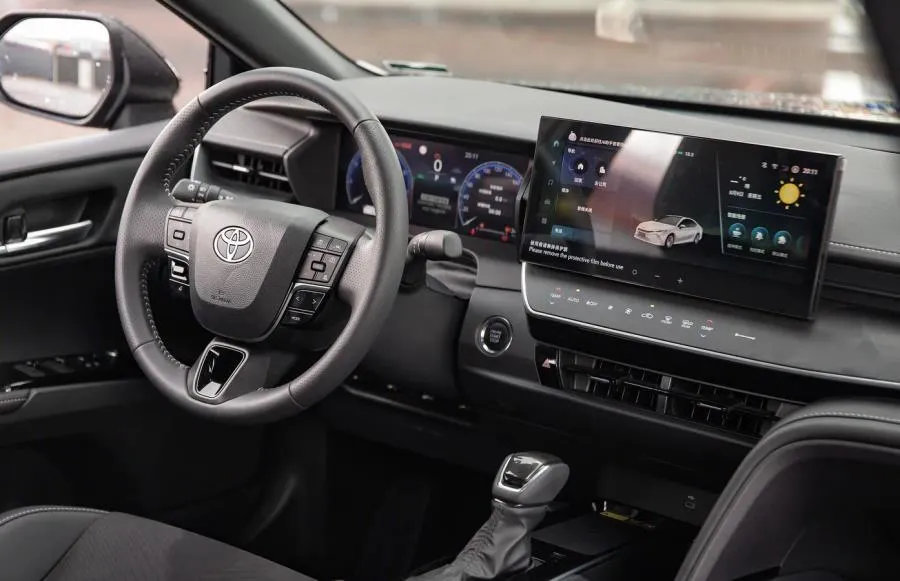 Toyota Camry 2026 — gündəlik icarə — Minik avtomobili icarəsi, Bakı (3)