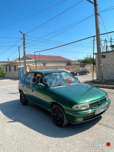 Opel Astra, 1.8 L, 1996 il, 234 123 km — Sumqayıt