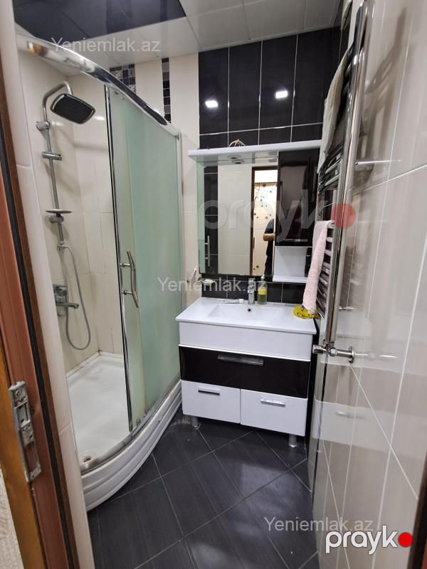 Satılır 3 otaqlı Bina evi menzil (Köhnə tikili), 75 m², 10-cu mikrorayon — Mənzil, Sumqayıt (6)