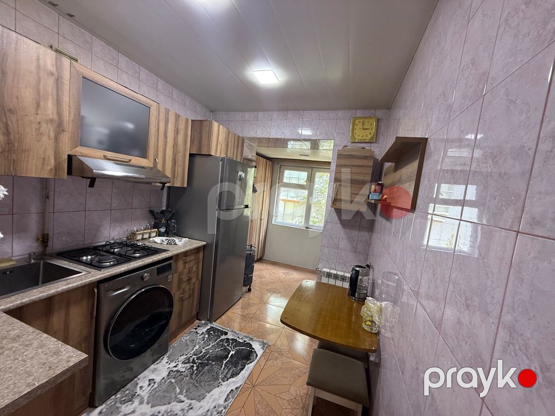 Satılır 4 otaqlı köhnə tikili 100 m² — Mənzil, Bakı (12)