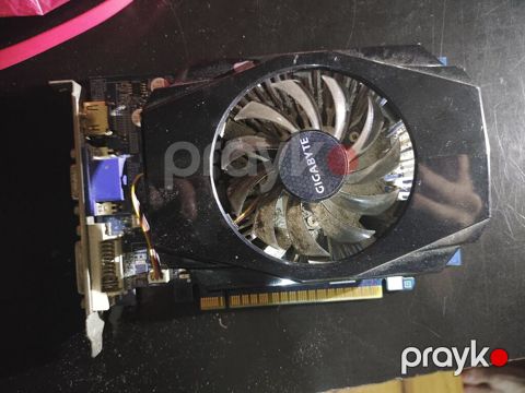 Videokart: Gıgabyte və Prosessor soyuducusu: Intel stok cooler 2si bir — Bakı