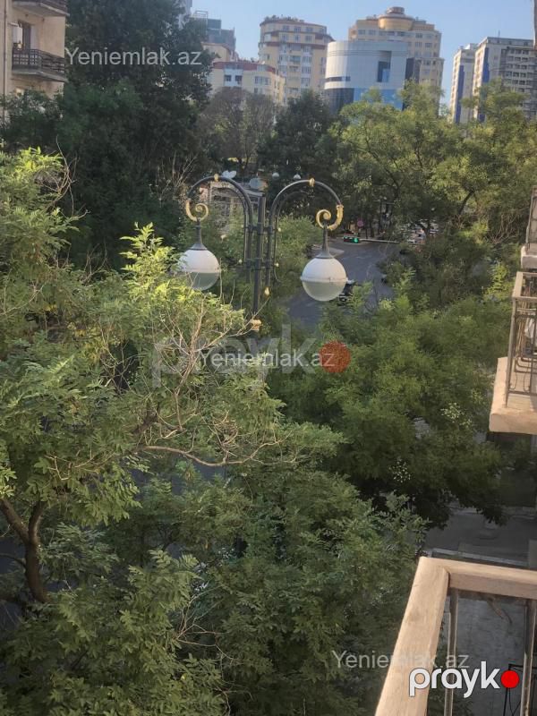Satılır 1 otaqlı Bina evi menzil (Köhnə tikili), 42 m², Nəsimi rayonu — Mənzil, Bakı (2)