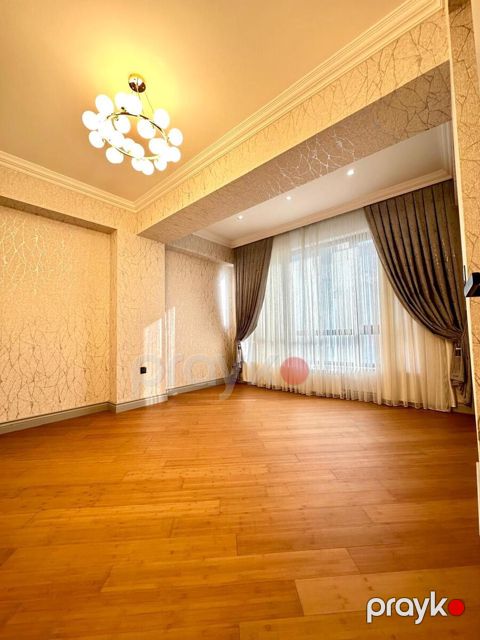 Satılır 4 otaqlı yeni tikili 204 m² — Bakı