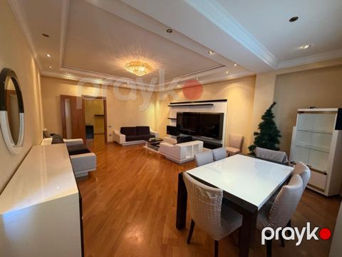 İcarəyə verilir 3 otaqlı yeni tikili 160 m² — Bakı
